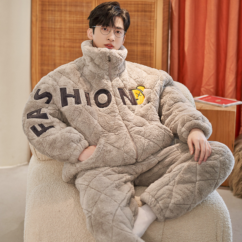 Men's Winter Pajamas, Thickened and Fleece-Lined, Three-Layer Quilted, Warm Coral Fleece, Autumn and Winter Style, Men's Loungewear with Zipper and Hood