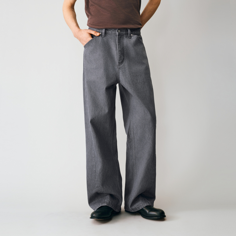 “Diagonal Stitching” Jeans Nonradical