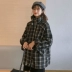 Sen áo len nữ mùa thu và mùa đông phiên bản mới của Hàn Quốc cổ cao lỏng lẻo áo khoác len nhỏ tartan hoang dã áo khoác dạ lông cừu nữ Áo Hàn Quốc