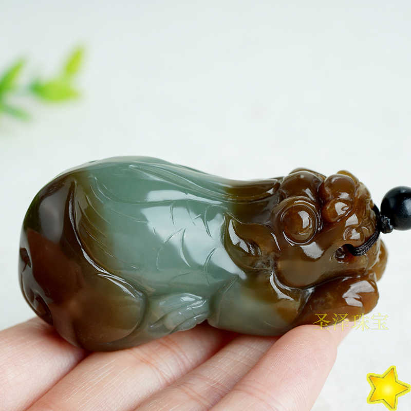 天然青白和田玉約830g 貔貅親子同心手彫り 一つ玉石一刀彫 黄楊WWFT074