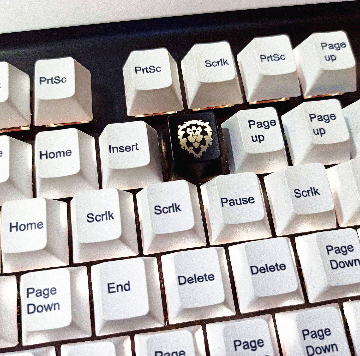 Cross - axis mechanical keyboard keyboard R4 height ABS light transmitter keycap personality cap