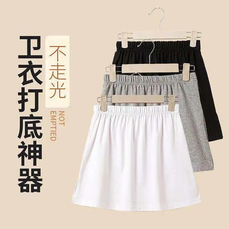 Autumn and Winter Skirt with a Fake Two-Piece Design to Cover the Buttocks, a Half-Skirt with an Inner Slip, a Sweater Base Layer, a Small White Skirt