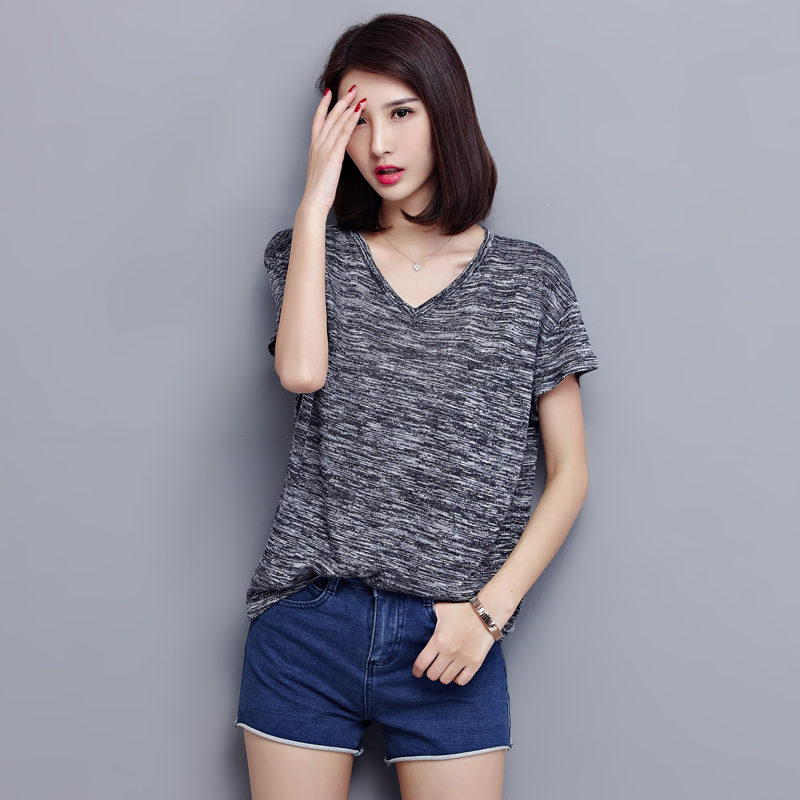 Fat mm spring and summer new products plus fertilizer increase 200 catties simple short-sleeved T-shirt women loose and thin V-neck half-sleeved bottoming shirt