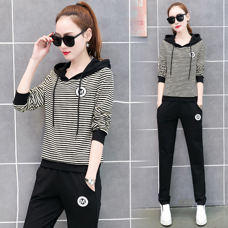 2018 spring and autumn new Korean summer sports and leisure suit female student sweater suit playful two-piece tide
