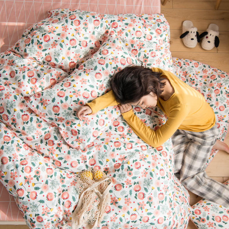 American pastoral wind small broken flower cotton four-piece cotton quilt cover bed hat set 1 5m1 8 meters double