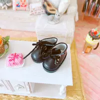 Маленькие туфли для черной кожи