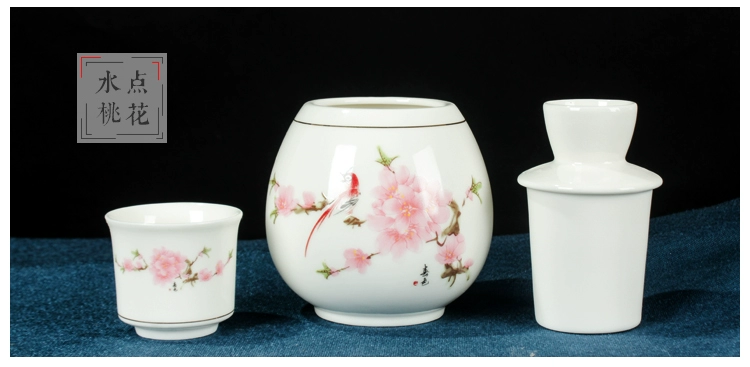 Bone china nửa ly catty năm hai ấm hông bình rượu nóng với gốm ấm rượu vang trắng rượu vang vàng nhiều mảnh phù hợp với cảnh tuyết - Rượu vang