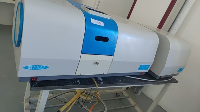 Second-hand general analysis 990 atomic absorption spectrometer