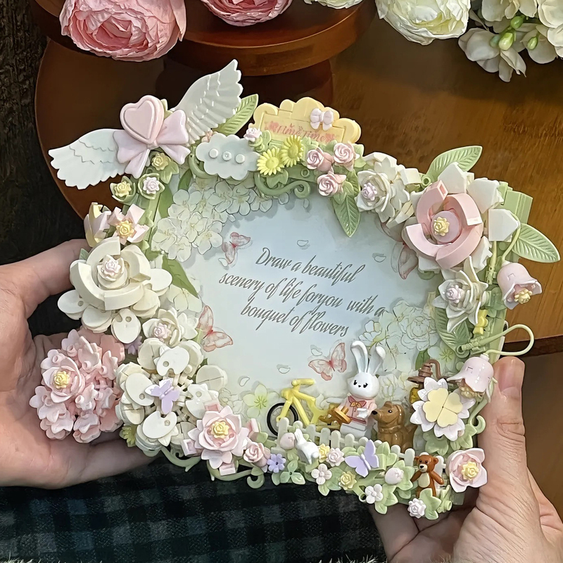 Preserved Flower Building Block Photo Frame, Three-Dimensional Creative Ornament, Photo Album Puzzle, Handmade Diy, LAOSHU Birthday Gift for Girlfriend Preserved Flower Building Block Photo Frame, Three-Dimensional Creative Ornament, Photo Album Puzzle, Handmade Diy, LAOSHU Birthday Gift for Girlfriend