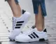Thêm đôi giày vải nhung cho đôi giày nam màu trắng hoang dã Phiên bản Hàn Quốc của những đôi giày nữ mùa thu và mùa đông giày adidas thể thao