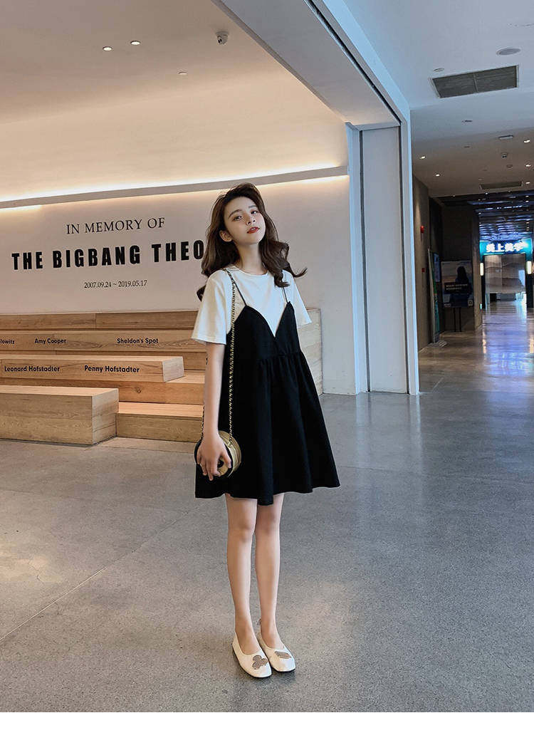 Maternity dress 2020 women's summer Korean style splicing fake two-piece round neck short-sleeved large size loose dress pregnant woman skirt trendy