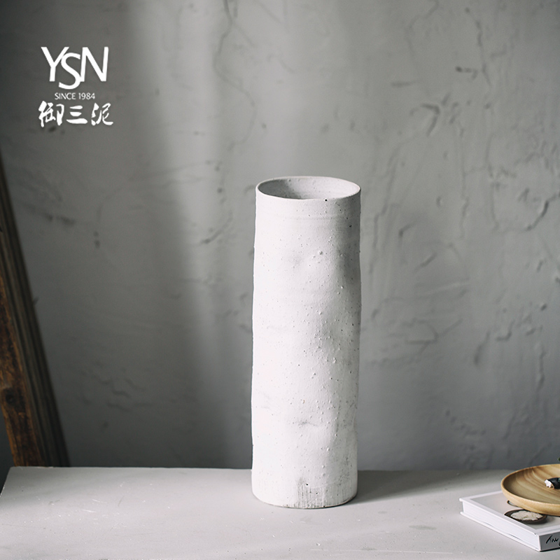 Royal three mud dry flower vase furnishing articles Japan gives zen pottery decorative flower coarse pottery contracted white hand