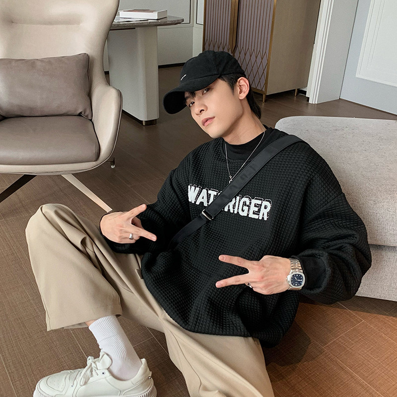 Huanun Fall Huffeug Lovers Round the thick cotton T Men's Chains Loose Tide Card Korean version headliner black blouses