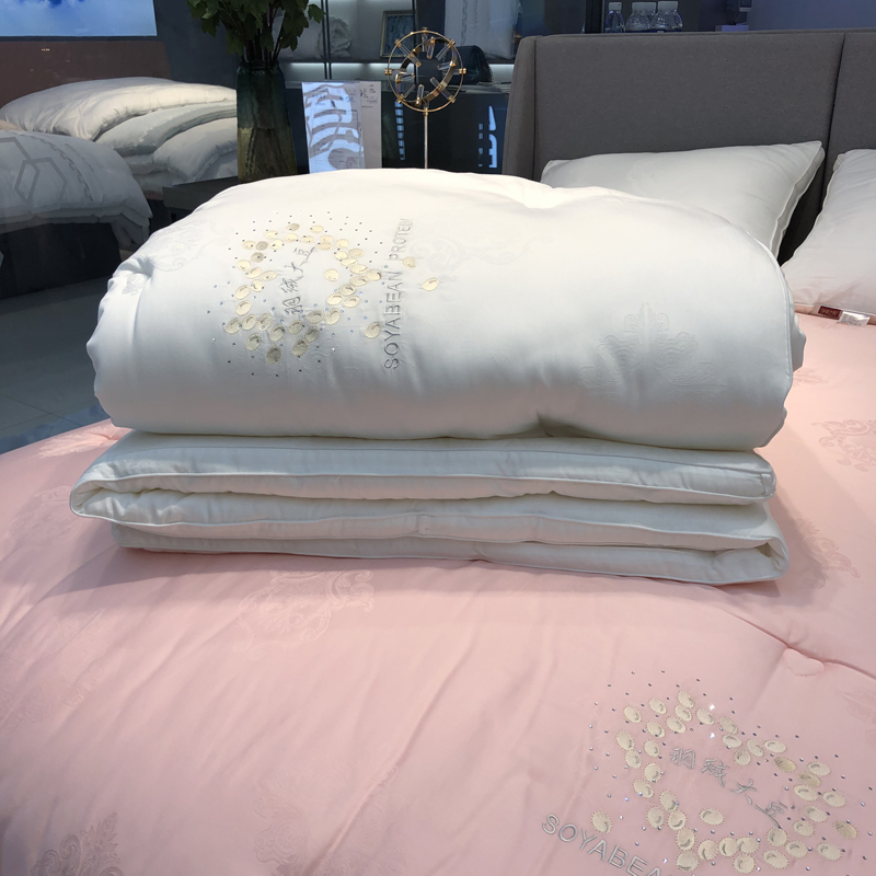 80 pcs Tencel cotton jacquard soybean protein fiber race down winter quilt core thickened quilt core 8 catties 10 catties quilt