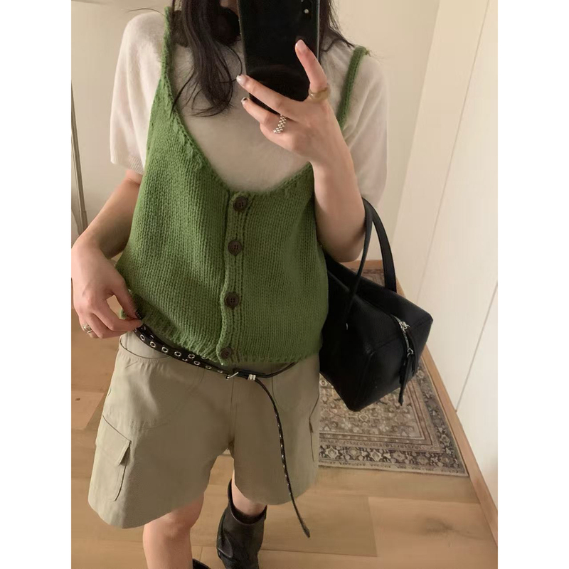 8.16/“Brown Button Vest” Anti-Pilling Special Crochet Yarn Knitted Casual and Relaxed Wear Small Camisole