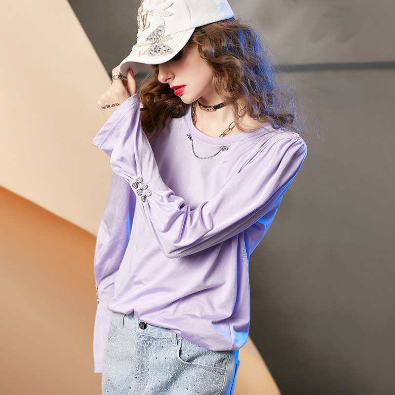 European station purple long-sleeved T-shirt women spring 2022 new fashion show thin beaded chain horn-sleeved bottoming shirt