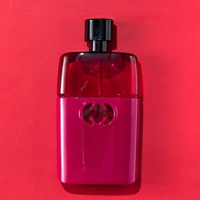 Guilty Love Lady Guilty Love Uninhibited Women's Perfume ກິ່ນຫອມຕິດທົນດົນນານ Fruity Floral Floral Fragrance Genuine Replacement Perfume 60ML