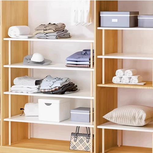 Гардероб слоистые деревянные платы таблички стола стола стола настольного отсека