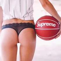 Spot Supreme Joint Red Basketball couple Student Birthday gift Used accessories