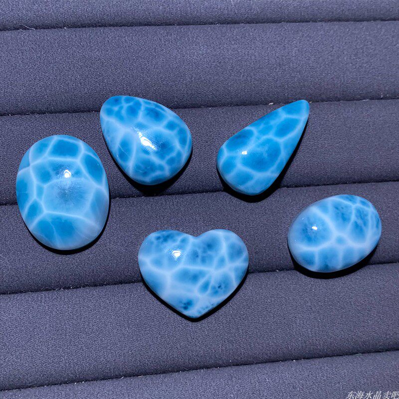 天然ラリマーのペンダント、淡い青色のクリスタルアクセサリー、男女兼用のラリマーファッションジュエリー。