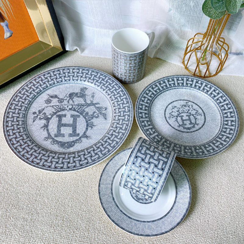 European-style bone china steak plate coffee cup saucer gray horse-drawn cart home English afternoon tea cup set gift