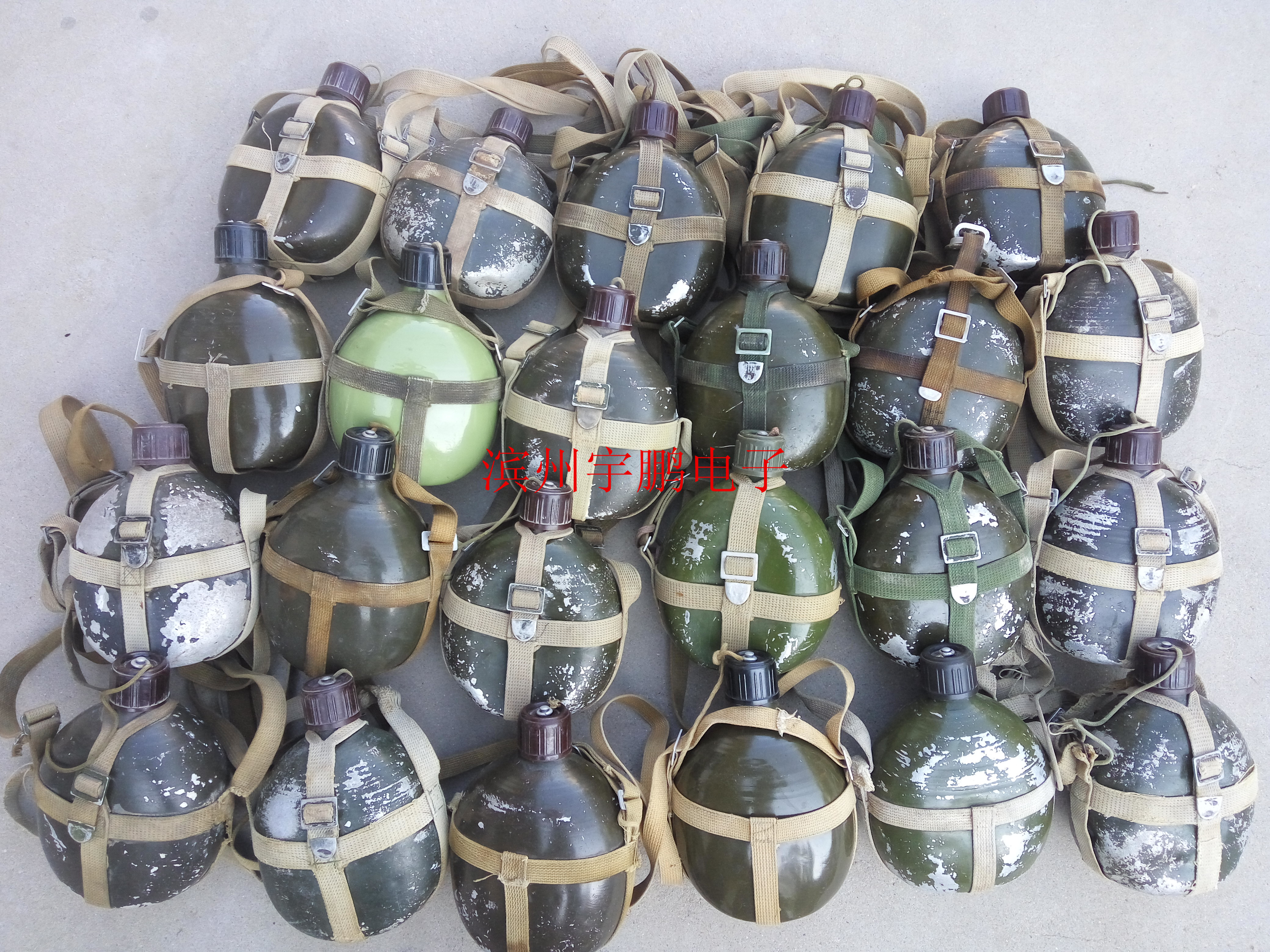 Folk Old Objects Collection Nostalgia Old Army Pot Old Fashioned Army Kettle Photography Props Old Stuff Decorative Swing Accessories