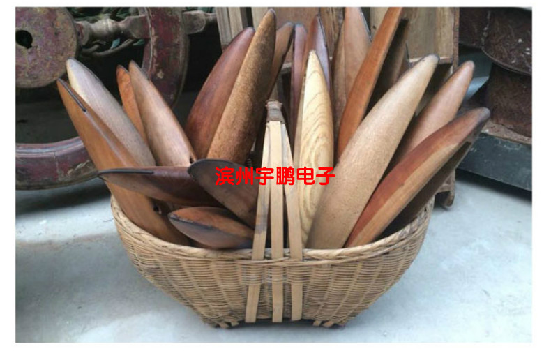 Old Loom machine Non-hand loom Loom Accessories Shuttle textile accessories wood sorter folk old objects exhibition goods