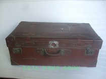 Old objects of the 50s real old suitcase suitcase octagon bag skin collection made props decoration