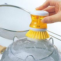 Japan imported Marna Brush pan dishwashing with suction cup filter pot bowl brush kitchen artifact press brush