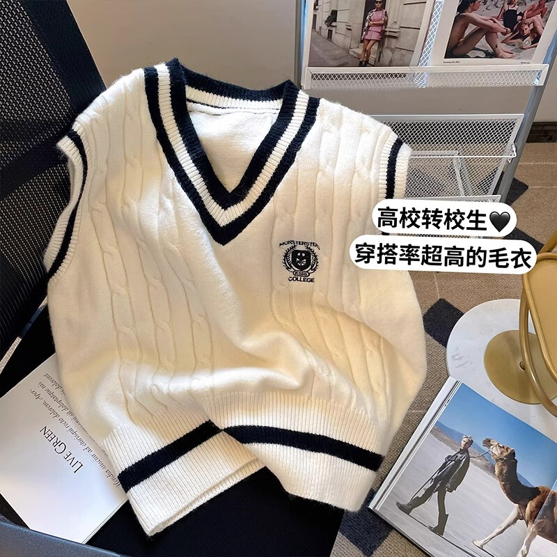 Extra Large Size 150kg Preppy Style V-Neck Knitted Vest for Men and Women, Spring and Autumn Couple's Sweater, Sleeveless Vest Jacket Extra Large Size 150kg Preppy Style V-Neck Knitted Vest for Men and Women, Spring and Autumn Couple's Sweater, Sleeveless Vest Jacket