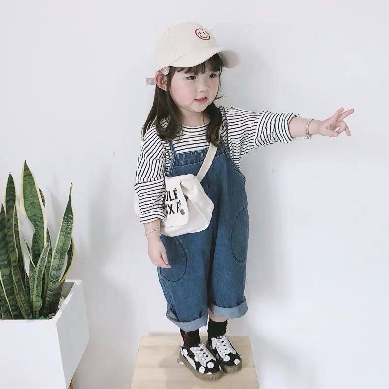 Girls hold baby bag pants 2022 spring and autumn boys and girls baby children's denim straight soft pants suit autumn