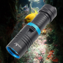 L2 LED strong light diving flashlight underwater distance waterproof headlights night submersible yellow light replenishment lamp 26650