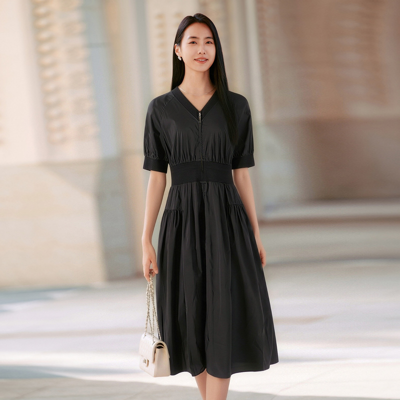 Goudi's New Summer Collection: Stylish and Elegant Black Dress with Zipper Decoration and V-Neck 8D14L3659 Goudi's New Summer Collection: Stylish and Elegant Black Dress with Zipper Decoration and V-Neck 8D14L3659