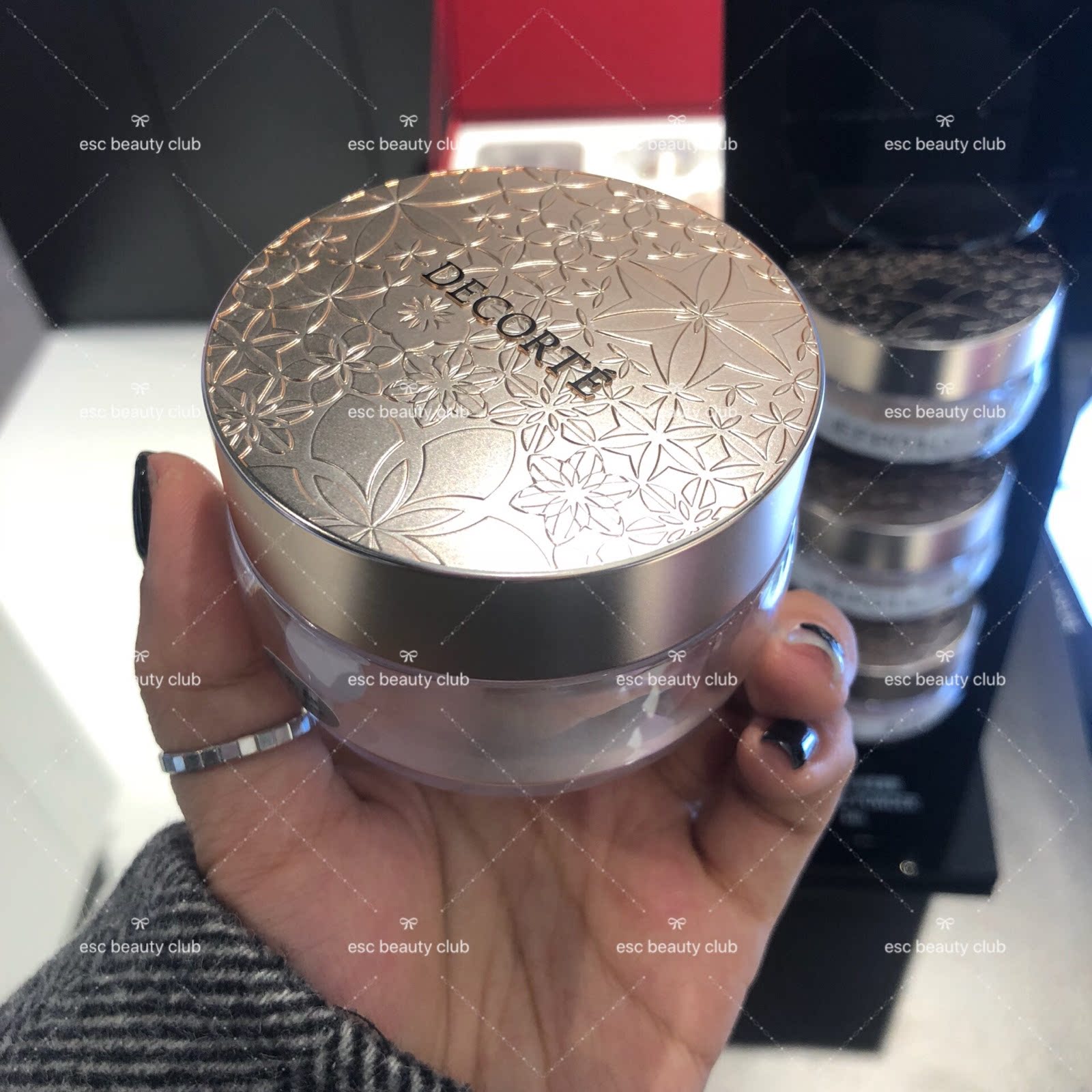 Spot Deke AQMW white sandalwood butterfly milk powder 20G