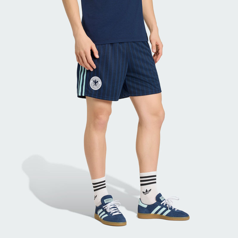 Adidas/Adidas Genuine Men's German Team Football Casual Cultural Vertical Stripe Loose Shorts Jz9343 Adidas/Adidas Genuine Men's German Team Football Casual Cultural Vertical Stripe Loose Shorts Jz9343