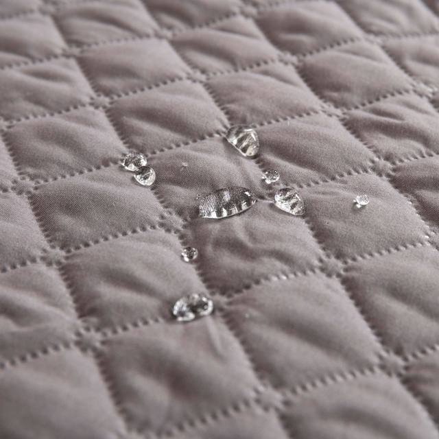 Autumn and winter dog car mat anti-dirty waterproof pet mat ultrasonic ຜ້າຝ້າຍລົດກັບຄືນໄປບ່ອນບ່ອນນັ່ງສັດລ້ຽງ mat ສັດລ້ຽງ