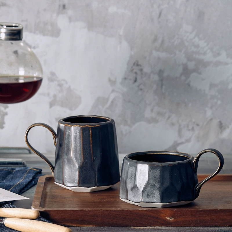 Đồ chơi Chigo phong cách Nhật Bản làm bằng tay cốc cà phê in lưới màu đỏ cafe cốc gốm cốc nước phong cách công nghiệp - Cà phê