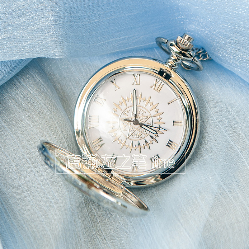 レトロな懐中時計（男性用、フリップトップ式）、女性用時計、電子式子供用ネックレス、男の子用クォーツ懐中時計、小型時計。