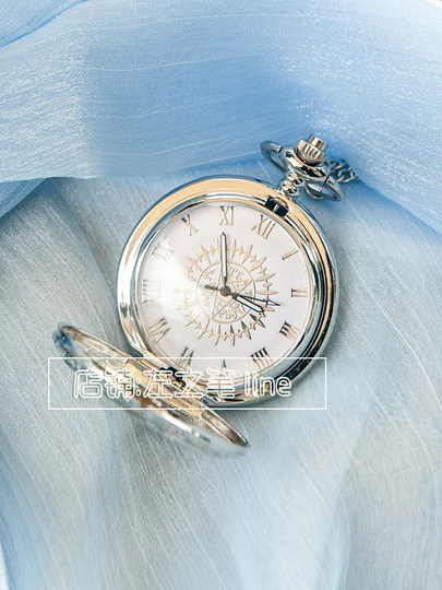 Pocket watch student retro necklace hanging watch female model children electronic junior high school high school four-leaf clover small watch butterfly male model