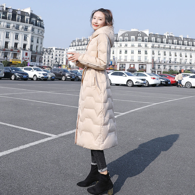 Light down jacket 2020new women's long version fashion explosions east gate winter knee-high black coat tide