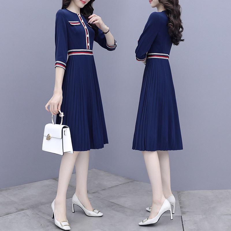 Small fragrance dress female spring dress 2022 new waist and thin Yuan high - end A - word fold skirt