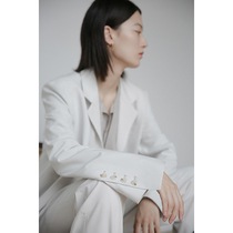 Ou Rui Japanese fabric ~ retro white small suit jacket Korean version of small man casual suit suit suit female autumn