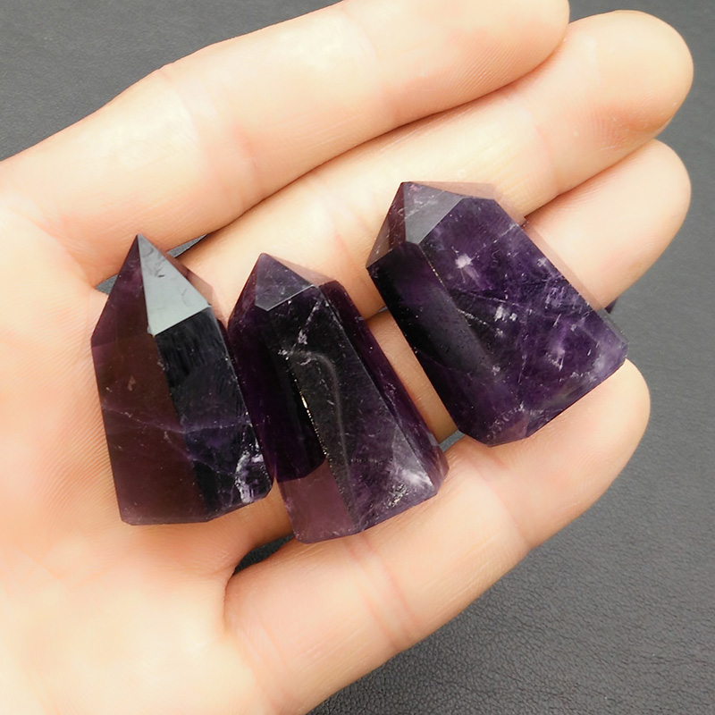 Easy Crystal Edge Crystal Amethyst Natural Six Six Prismatic Trang trí Năng lượng nhỏ Điểm đơn Cột pha lê Ore Dark - Trang trí nội thất decor phòng khách