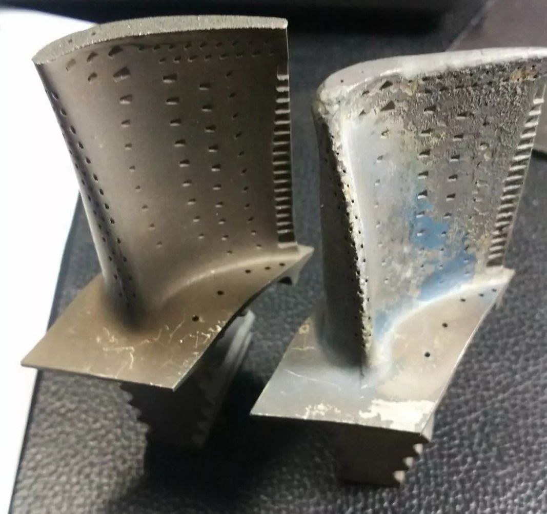 Airbus A321 aircraft V2500 aero engine hollow air-cooled turbine blades are new and ablated after a set