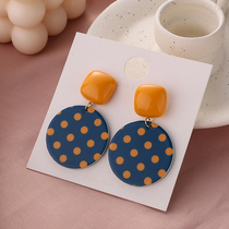 Retro girl cute wave dot earrings 2020 New Tide Japanese color color sweet earrings female earrings without ear clip