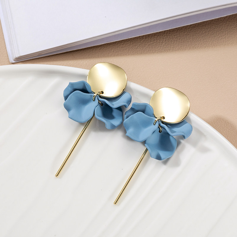 Superfairy Temperament Blue Flowers Solid Petals Small Fresh Sweet ear pin Earrings Mosquito Coil Dish without otolehole ear clip