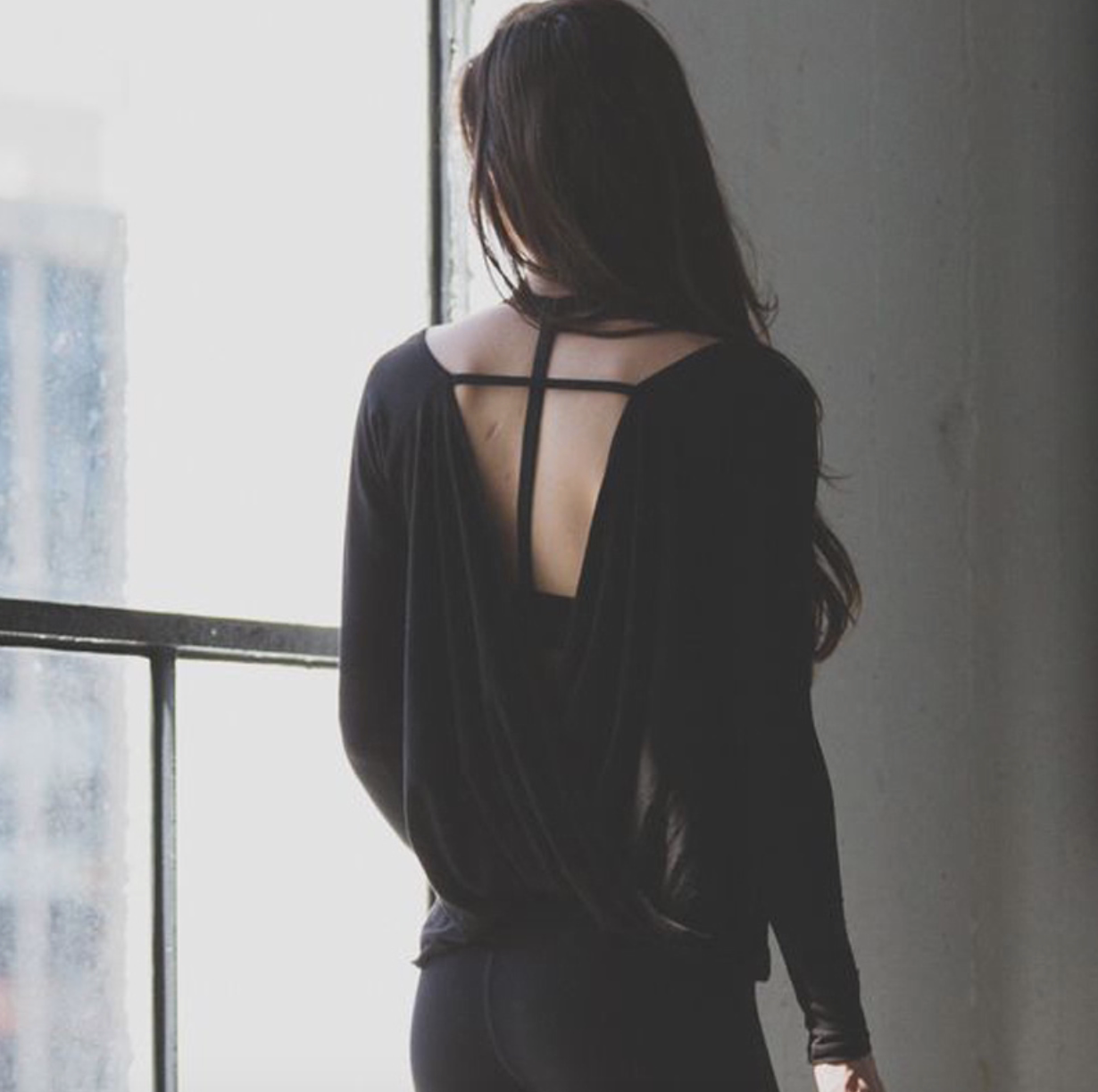 American single loose sports fitness yoga long-sleeved backless light blouse T-shirt