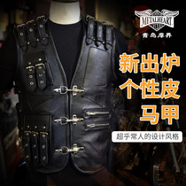 Metal Heart retro American locomotive latte streetcar Harley locomotive Knight personality buckle vest