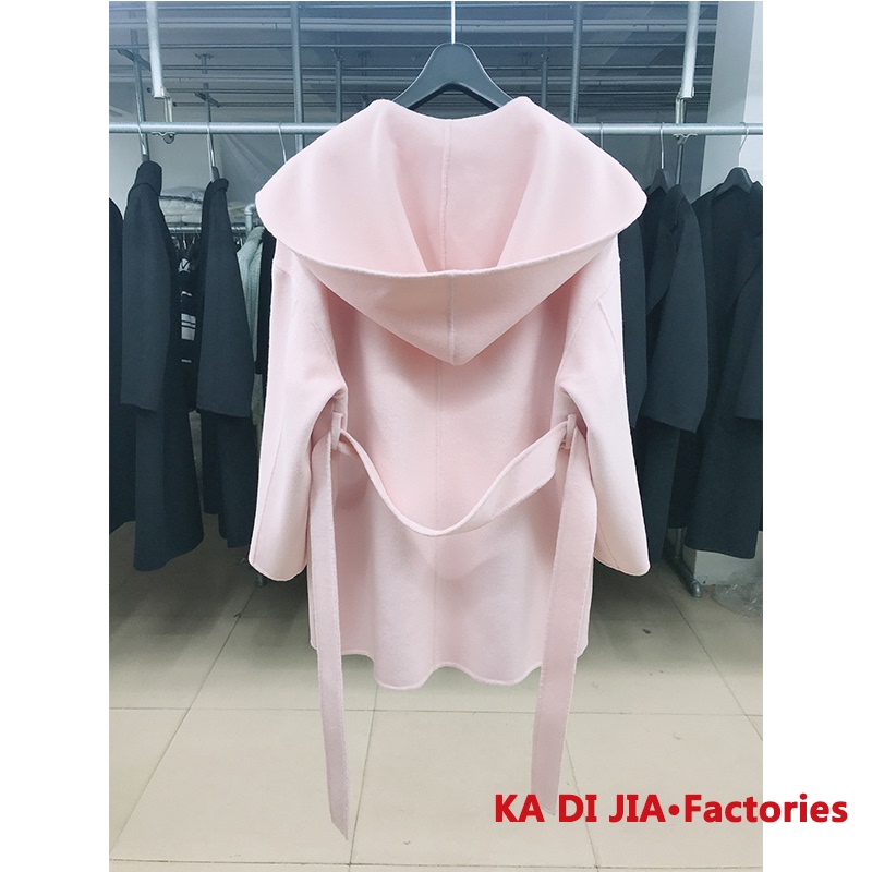 2026 Age-Reducing Pink Short Hooded Double-Sided Cashmere Coat for Women, New High-End Korean Style Woolen Jacket for Petite Figures 2026 Age-Reducing Pink Short Hooded Double-Sided Cashmere Coat for Women, New High-End Korean Style Woolen Jacket for Petite Figures
