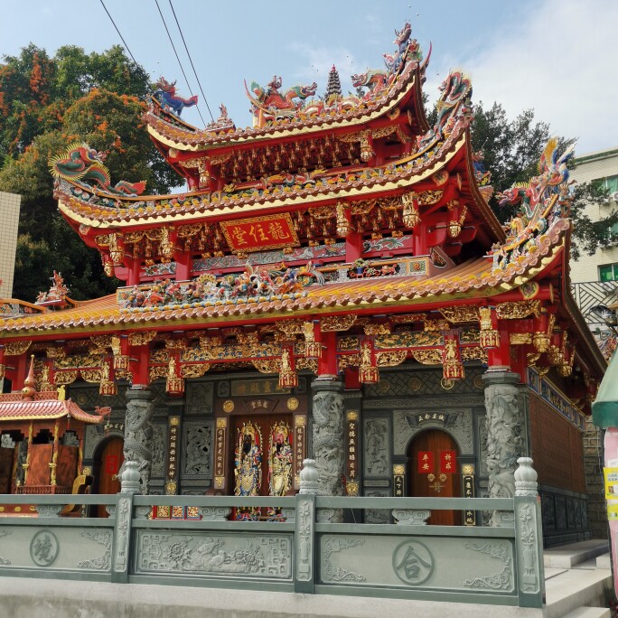 南京汉坤建材销售中心的LOGO